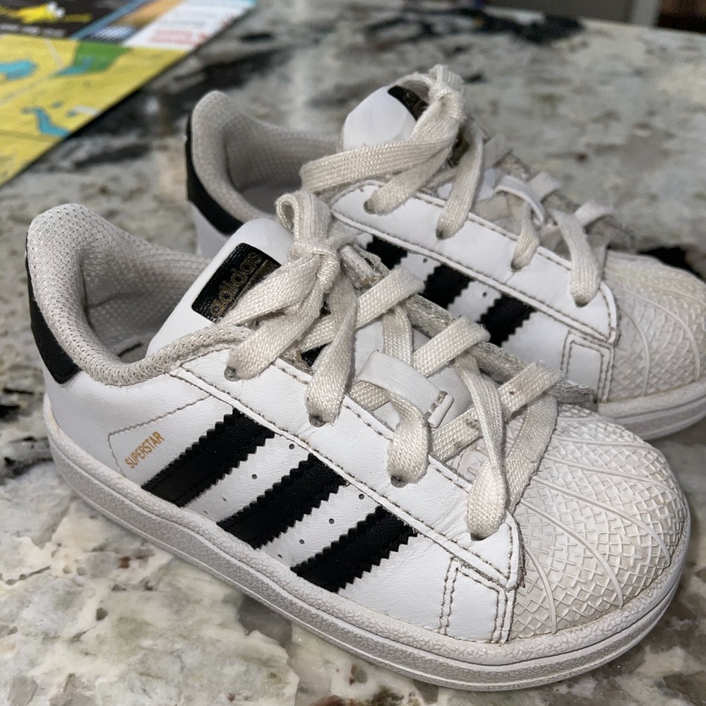 Adidas Toddler Size 7 Superstar